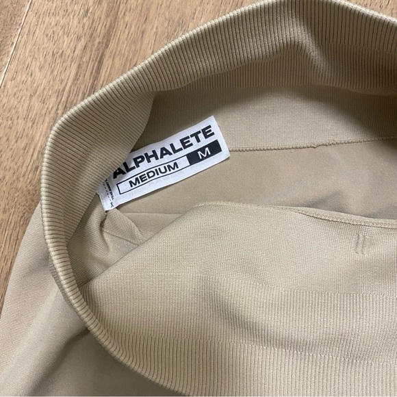 Alphalete Amplify leggings medium - Picture 2 of 4